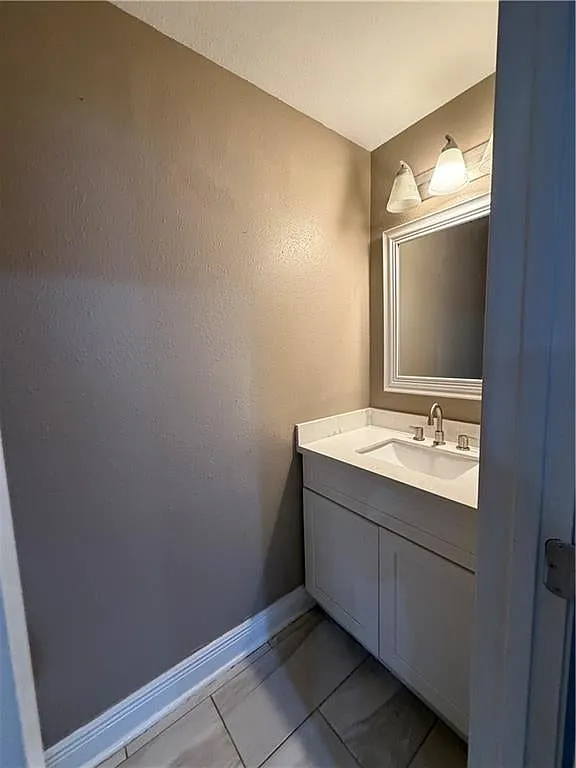 3 bed, 2.5 bath, 2186 sqft, $1,750 — Photo 4