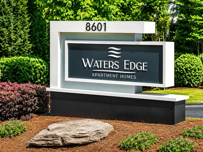 Waters Edge Apartments — Photo 9