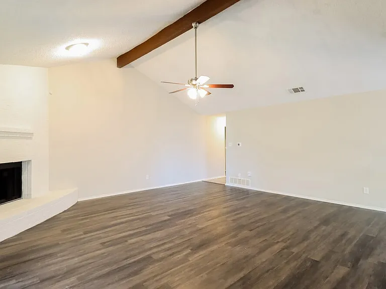 4200 Cypress Springs Dr — Photo 5