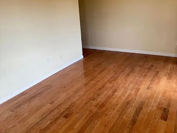 5th image of 57 Saint George St #1