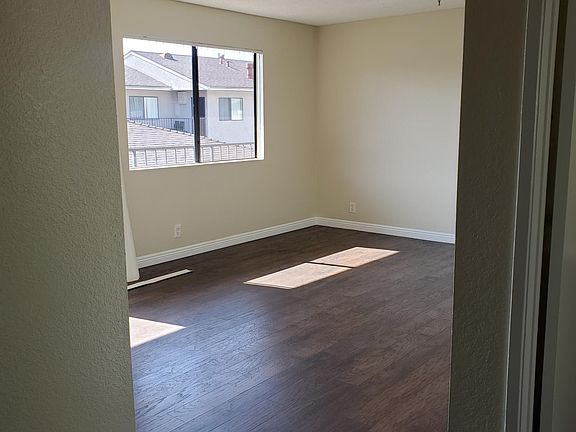 5th image of 13806 Lemoli Ave APT 42