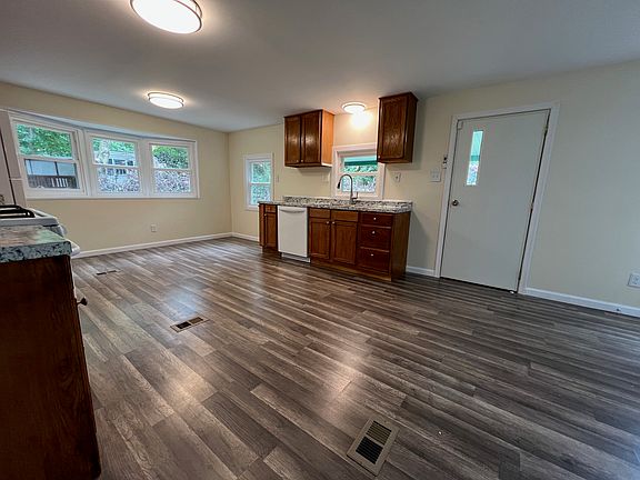 5th image of 4408 Sanford Ct