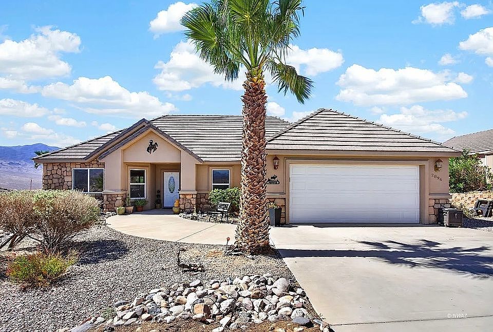1st image of 2896 E Sierra Vista Dr