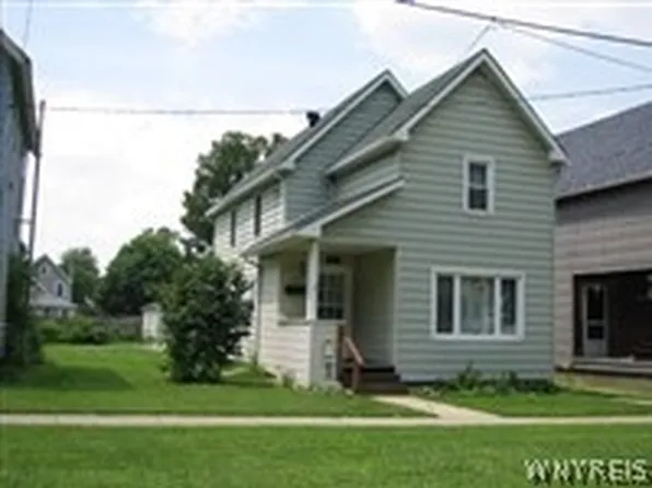 319 N 7th St, Olean, NY 14760