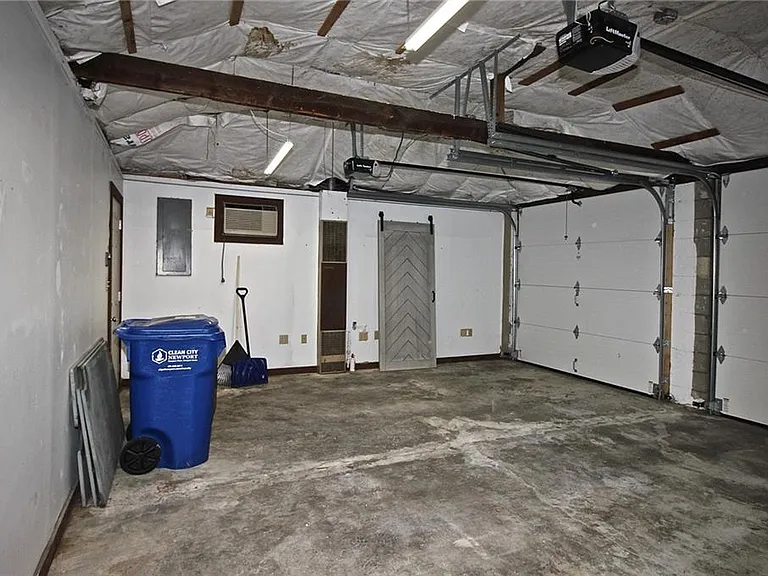 668 Thames St #2 — Photo 42