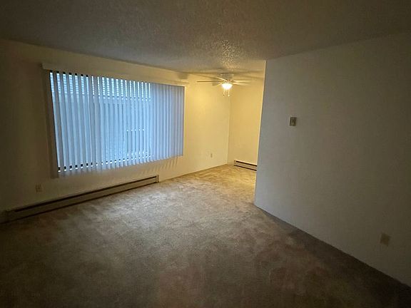 5th image of 512 E Mission Ave APT 3