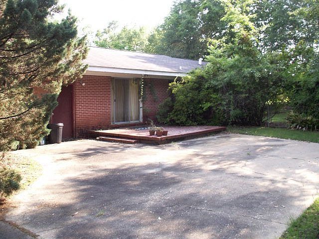 2nd image of 865 Coe Dairy Rd
