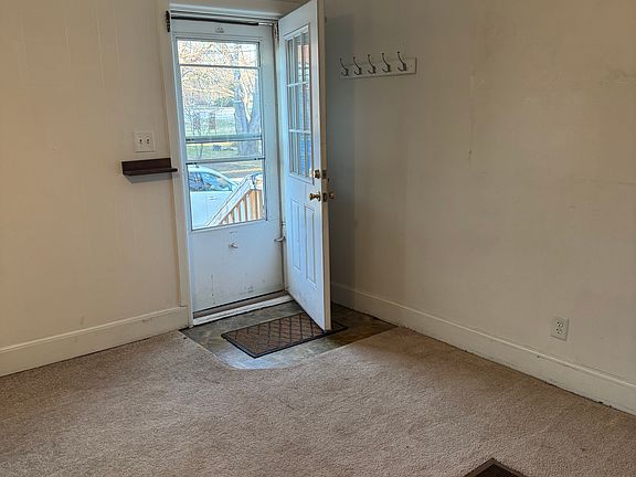 2nd image of 212A Wilson Ave