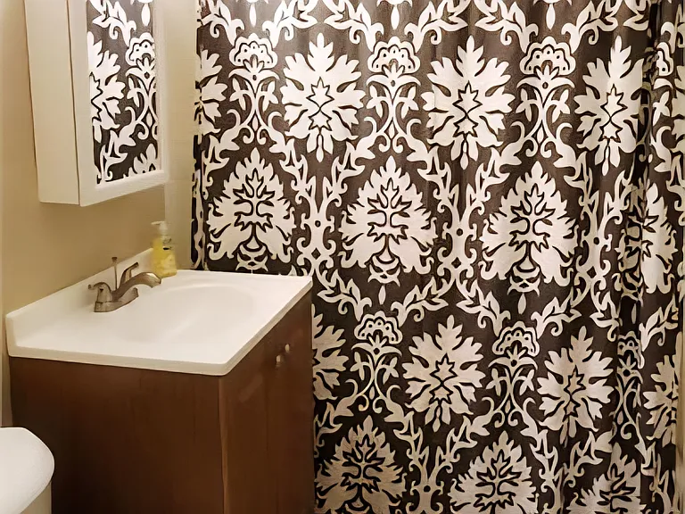 27 Fairview Ave #27B — Photo 22