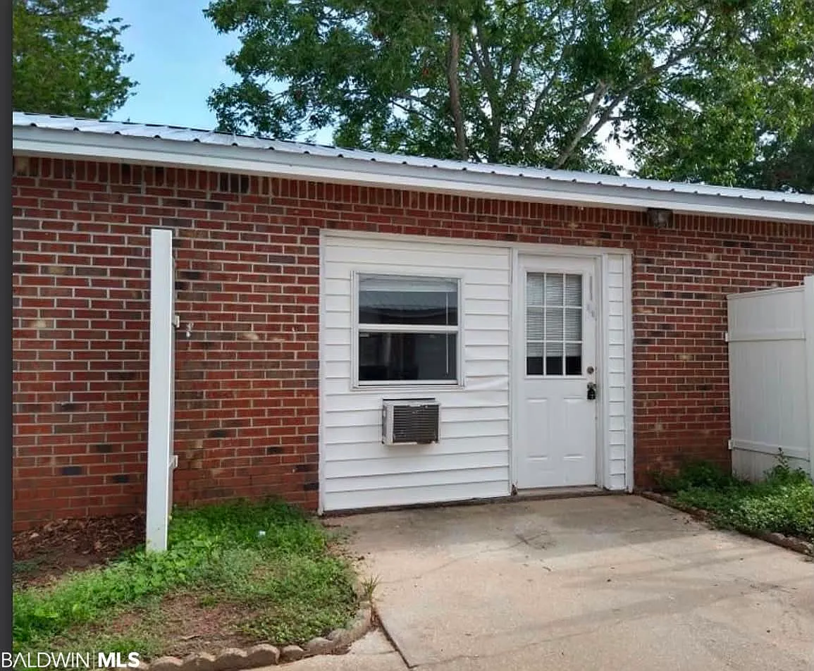 Building Photo - 1616 1/2 N Cedar St #1616-1/2