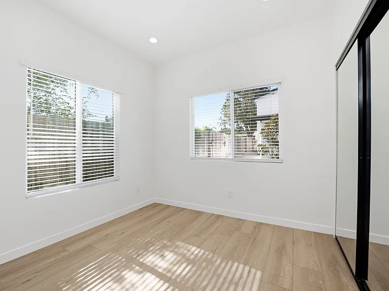 6914 Eberhart St — Photo 16