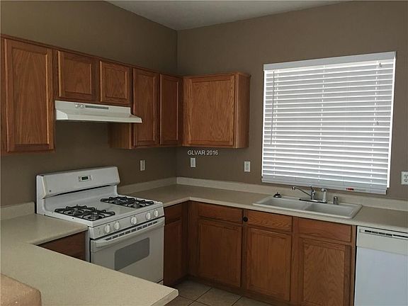 2nd image of 10713 Pipers Cove Ln #0