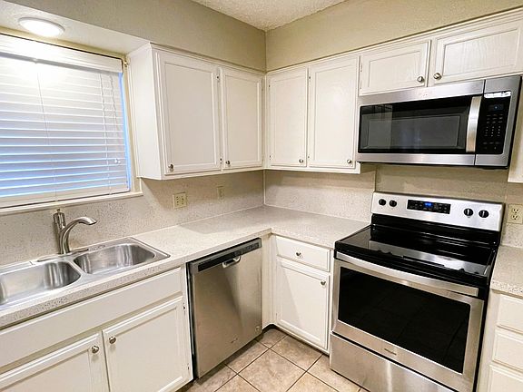 4th image of 2213 Madrid Ct