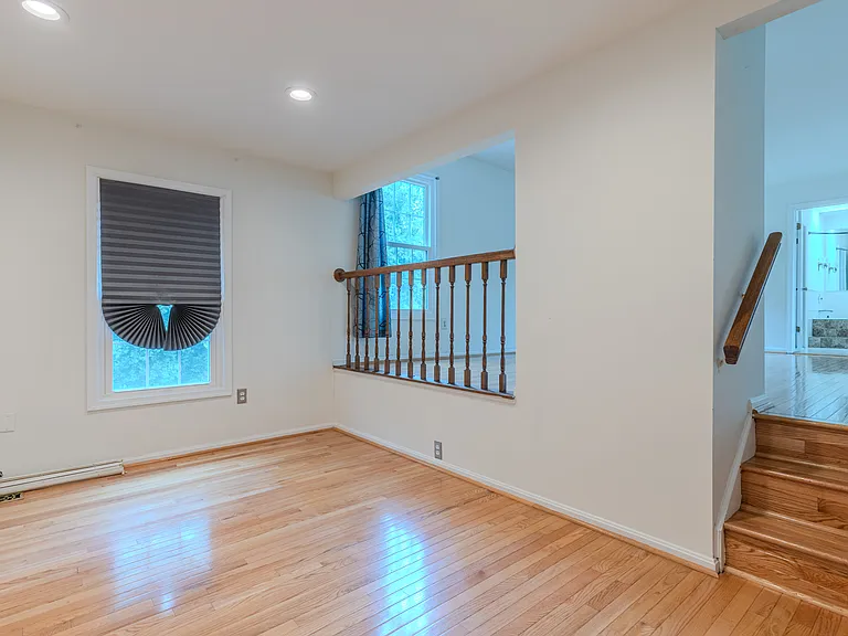 Sunflower Cir — Photo 25