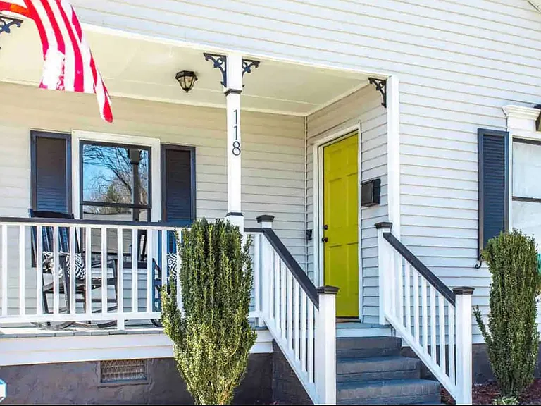 118 Haywood St — Photo 17