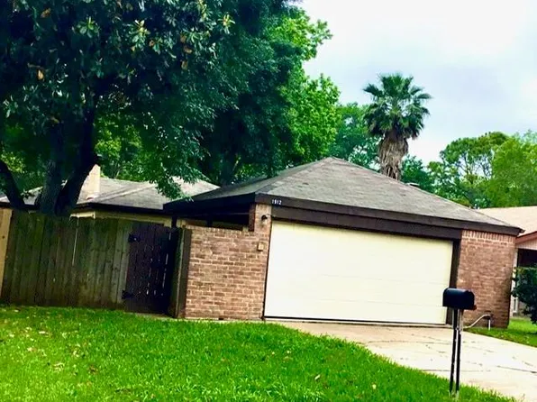 1912 Tremont Ct, Rosenberg, TX 77471