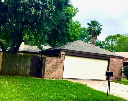 1912 Tremont Ct, Rosenberg, TX 77471