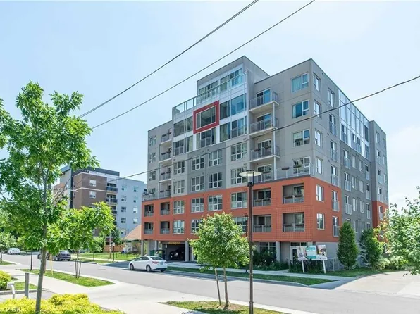 321 Spruce St #312, Waterloo, ON N2L 0G4