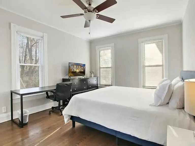 311 W Park Ave — Photo 35