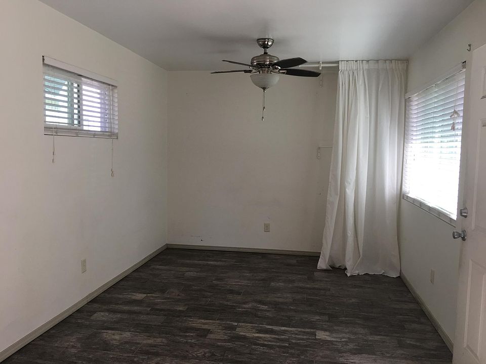 2nd image of 1707 Vineyard Ave