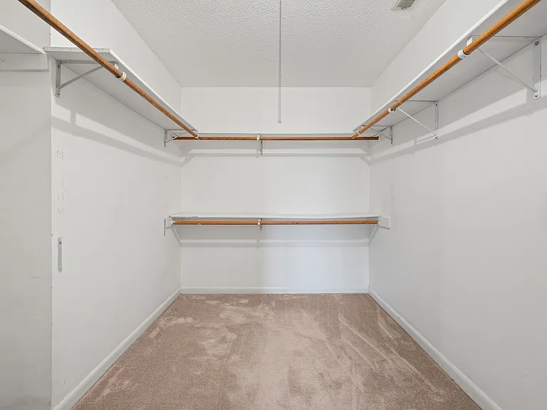 18 Dutton Place Way #18 — Photo 10
