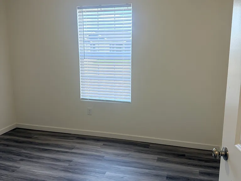 1222 Fountain Dr — Photo 14
