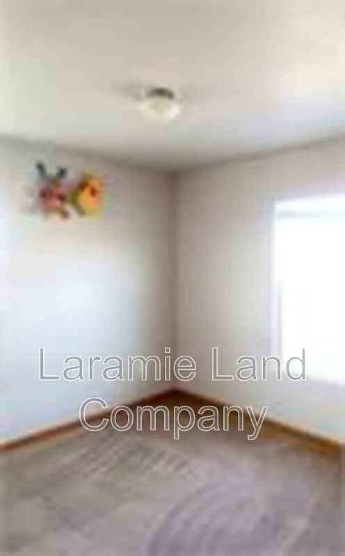 4 bed, 2.0 bath, $1,250 — Photo 3