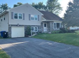 485 Willow Dr, Cinnaminson, NJ 08077