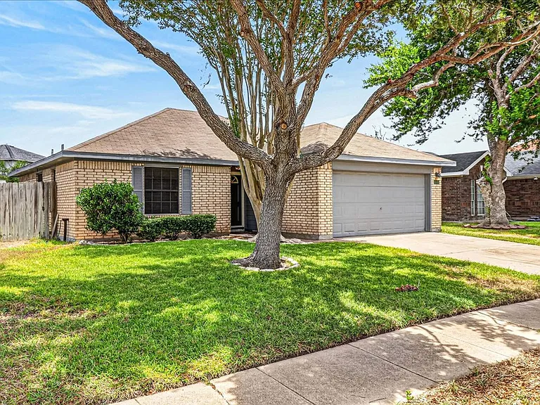 6810 Blue Skyway Dr — Photo 43