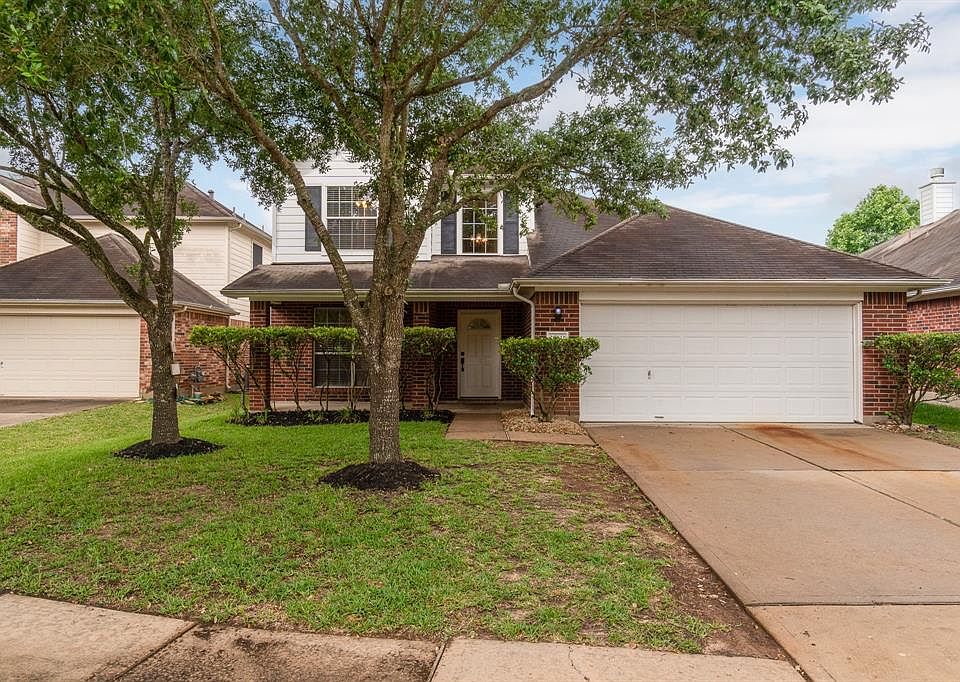 Welcome home to this beautiful two-story Lennar home located in the master planned community of Fairfield.