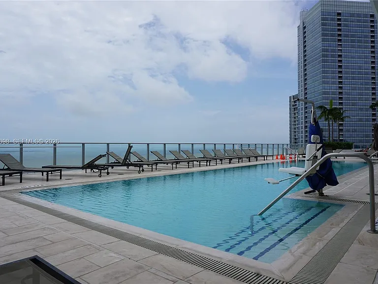 1300 Brickell Bay Dr #1904 — Photo 25