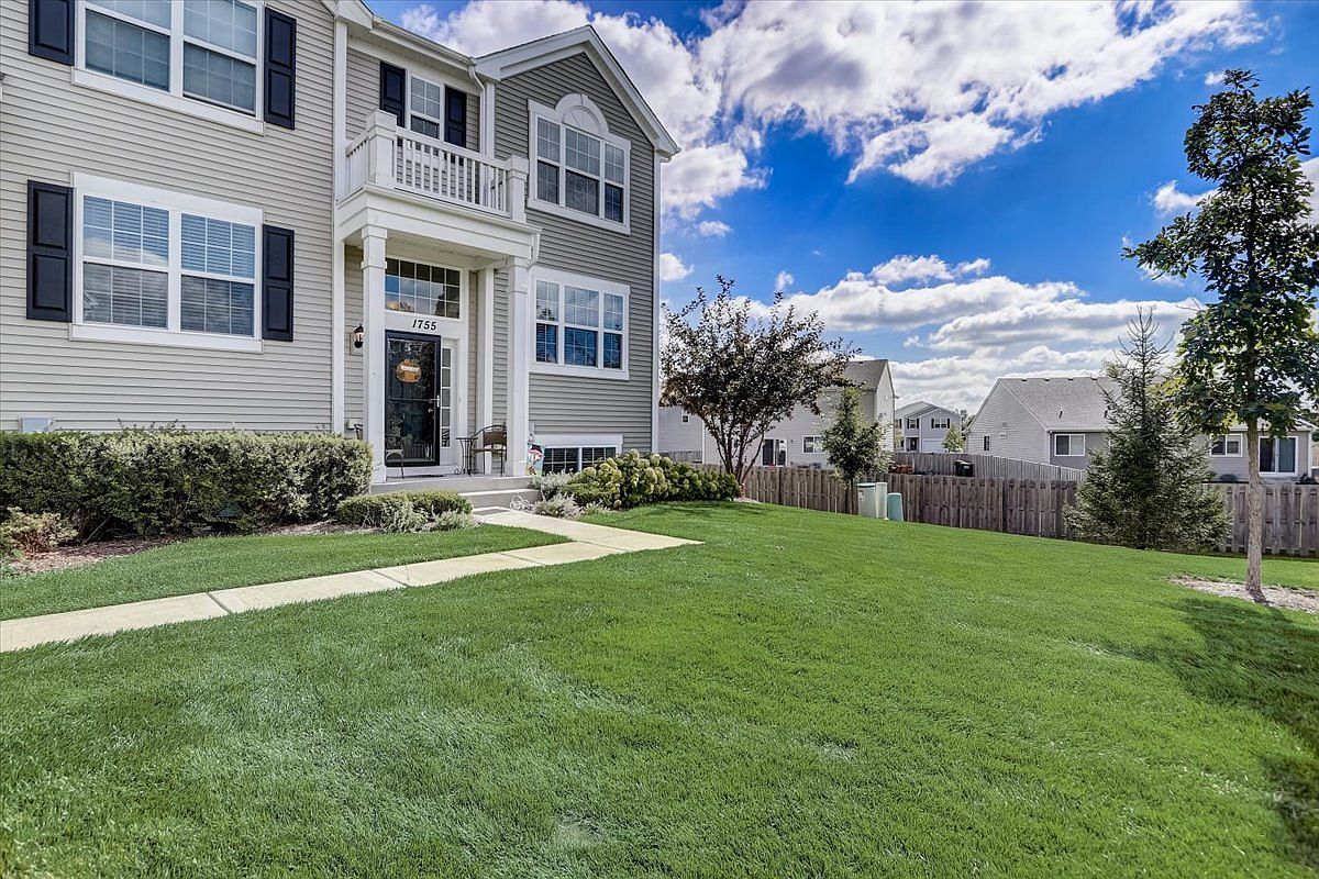 やま　MR② SK③ 1755 Ruby Dr, Pingree Grove, IL 60140 | Zillow