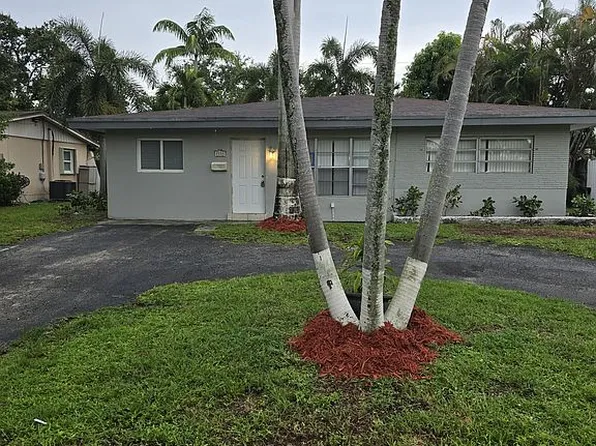 2111 N 57th Ter, Hollywood, FL 33021
