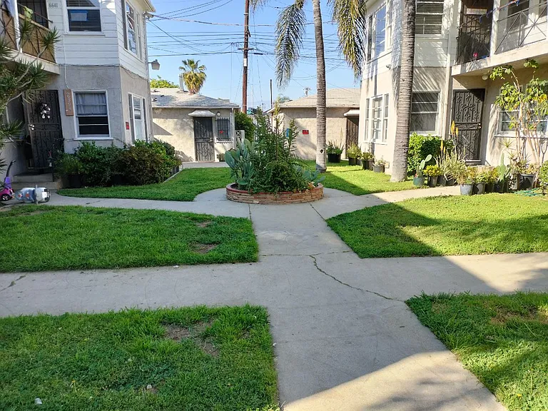 6639 E Olympic Blvd — Photo 3