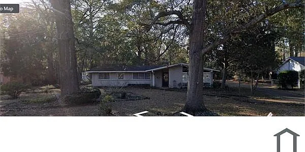 4 bed, 2200 sqft, $1,800 — Photo 2