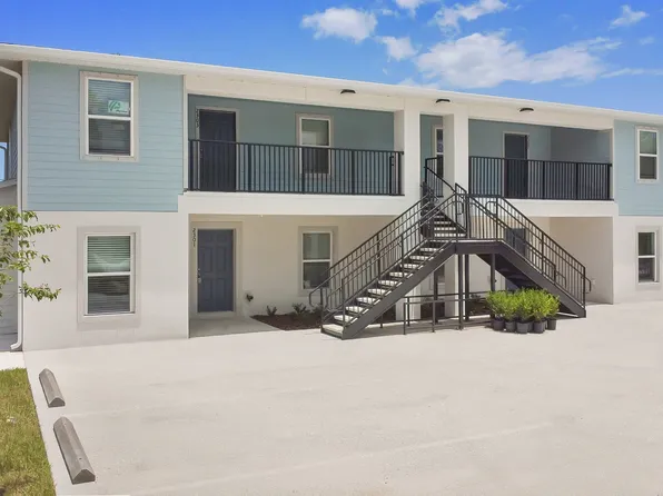 3506 Fox Hollow Dr, Titusville, FL 32796