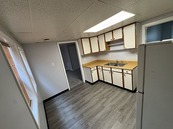 2nd image of 1305 Seneca St #2