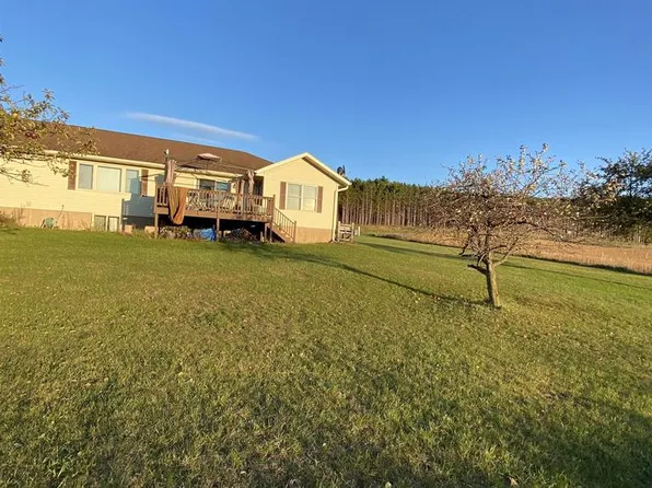 2404 COUNTY ROAD J, Rosholt, WI 54473