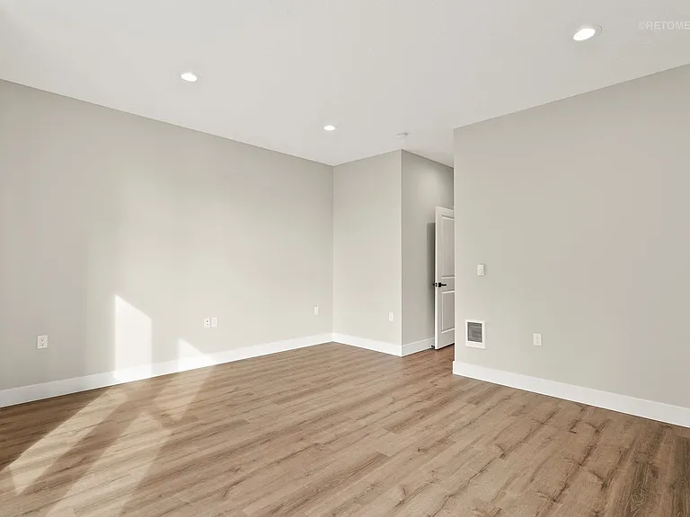 4237 Verda Ln NE — Photo 11