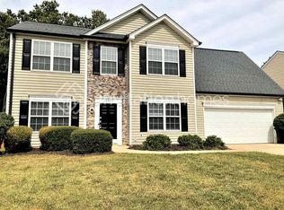 12027 Chantress Ln, Charlotte, NC 28215