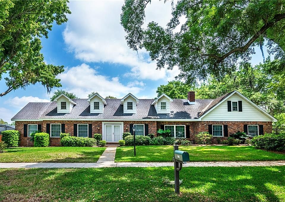 1st image of 3621 Northglen Dr #1
