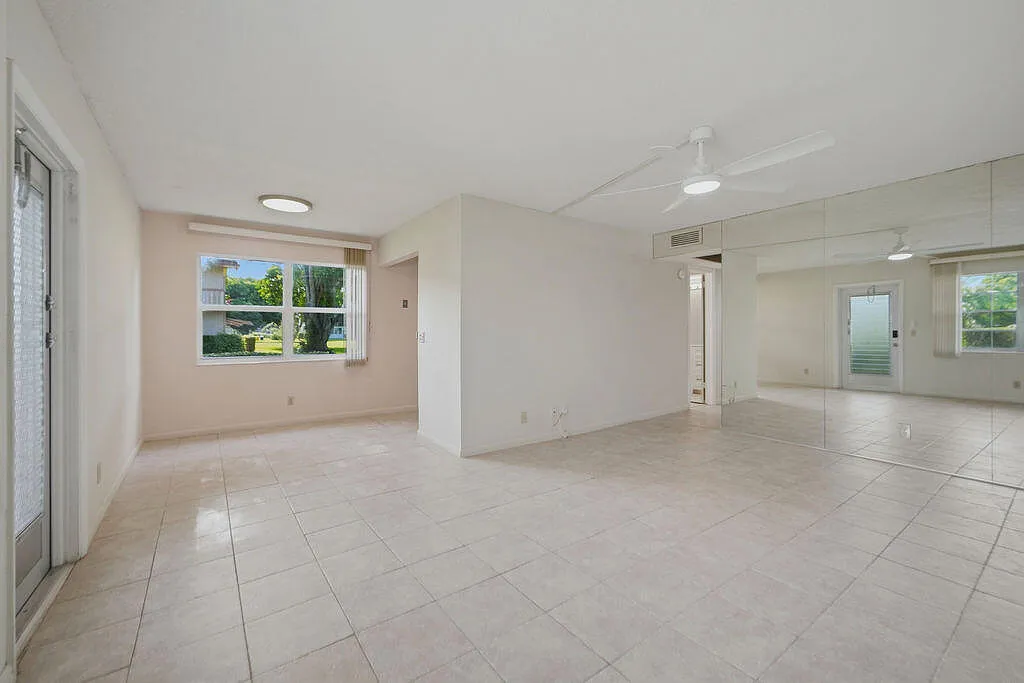 2 bed, 1.5 bath, 798 sqft, $1,500 — Photo 4