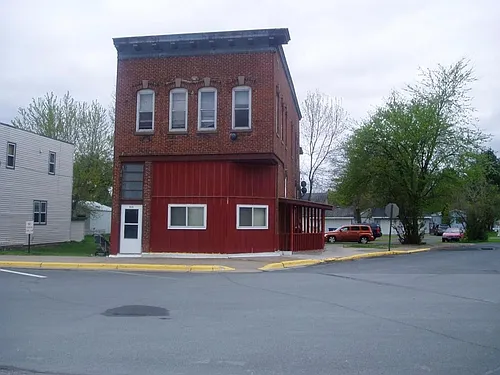 515 4th St. Photo 1