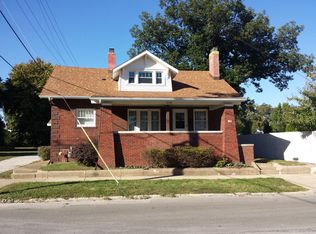 138 E Division St, Decatur, IL 62526