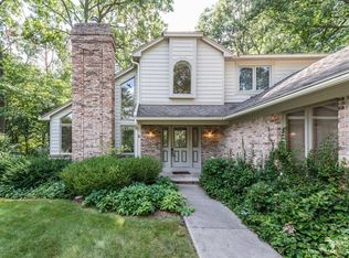 6429 Tara Cv, Waterford, MI 48329