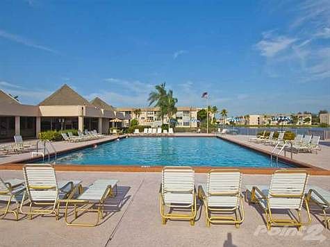 5th image of 8000 N Sunrise Lakes Dr APT 104