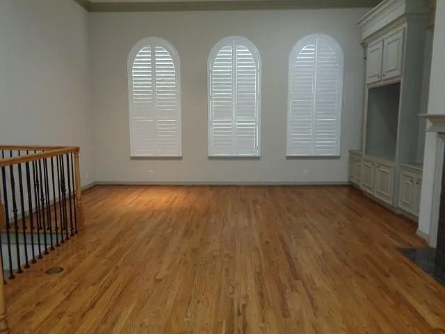408 Reinerman St — Photo 2