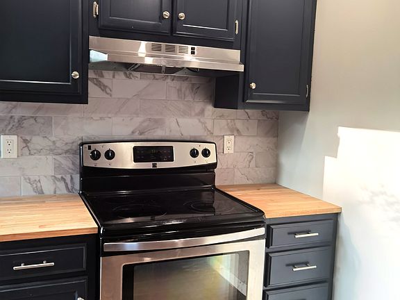 2nd image of 9008 Creekside Ln APT D