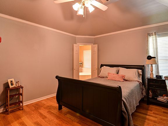 2nd image of 840 Eagles Nest Dr