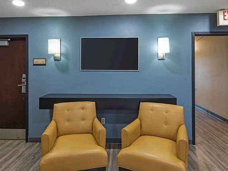Lobby and Guest Check-in